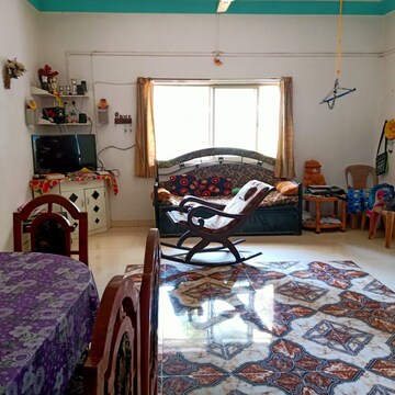 Living Room in 1 BHK Apartment at Mulund East – for Rent
