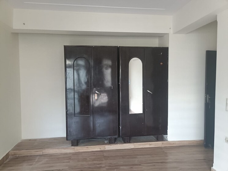 Room, gh-7-crossings-republik 3 Bedroom 1725 Sq.Ft. Apartment In Vijay Nagar Ghaziabad 8854636