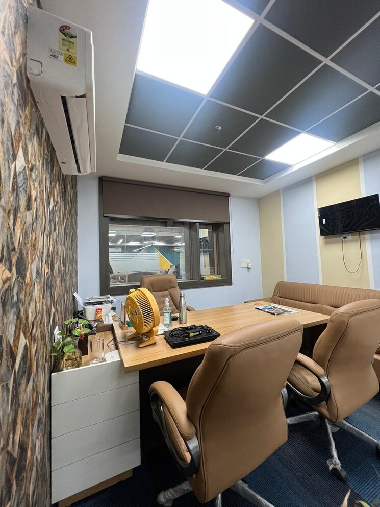 Team Area, ats-bouquet Commercial Office Space 805 Sq.Ft. In Sector 132 Noida 8854646