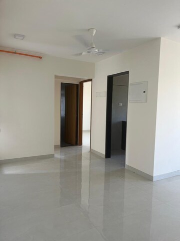 Room in 2 BHK Apartment at Samruddhi Apartment Malad, Malad West – for Rent