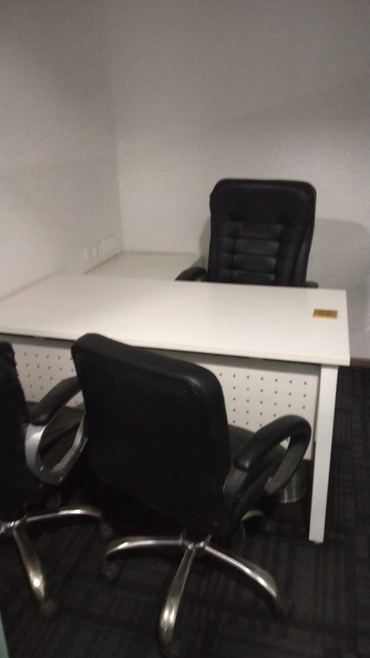 Team Area, ats-bouquet Commercial Office Space 805 Sq.Ft. In Sector 132 Noida 8854695