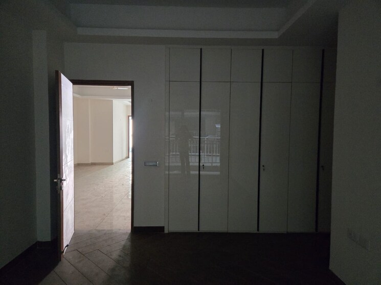 undefined, uchdpl-veridia-oakwood-enclave 4 Bedroom 2385 Sq.Ft. Apartment In Wave City Ghaziabad 8854707