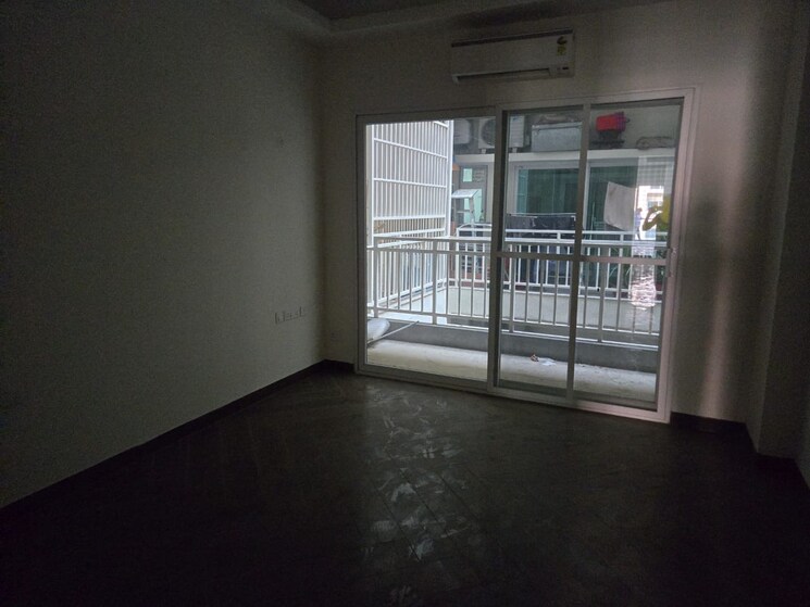 Room, uchdpl-veridia-oakwood-enclave 4 Bedroom 2385 Sq.Ft. Apartment In Wave City Ghaziabad 8854707