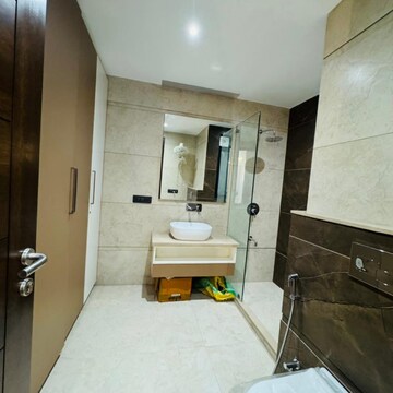 Bathroom in 3 BHK Builder Floor at Uppal Southend, Sector 49 – for Sale