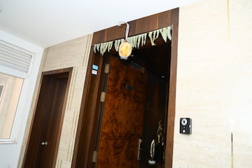 Furnished Amenities in 6 BHK Independent House at Banjara Hills – for Sale