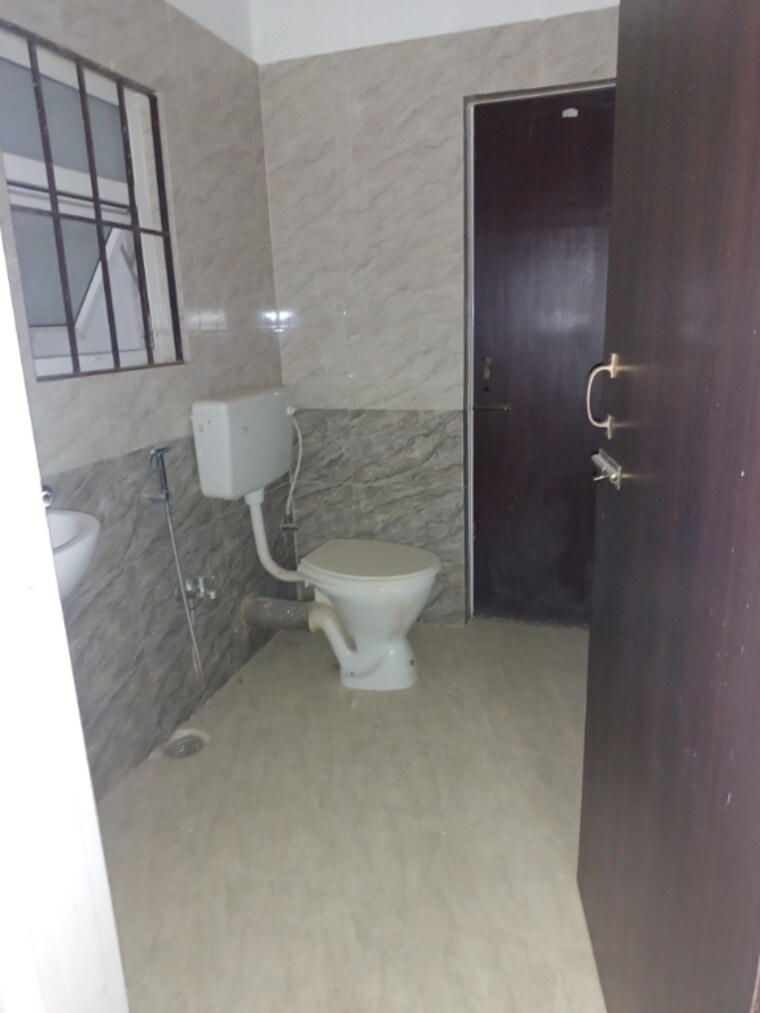 Bathroom, zoo tiniali 3 Bedroom 1400 Sq.Ft. Apartment In Zoo Tiniali Guwahati 8854917