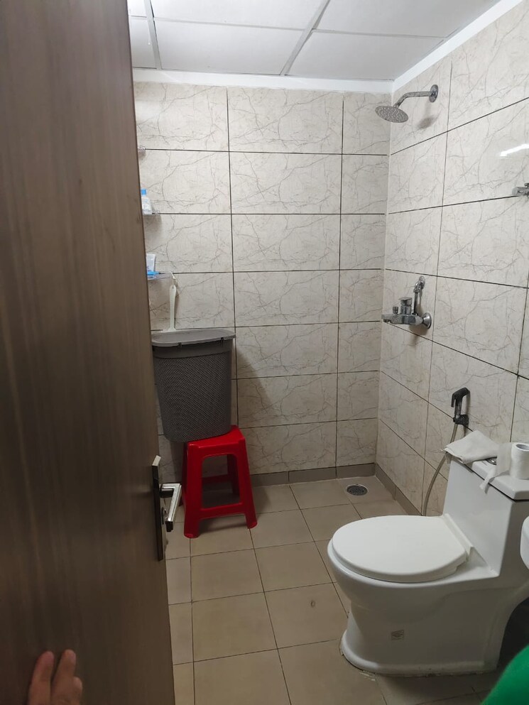 Bathroom, gulshan-botnia 2 Bedroom 1025 Sq.Ft. Apartment In Sector 144 Noida 8854946