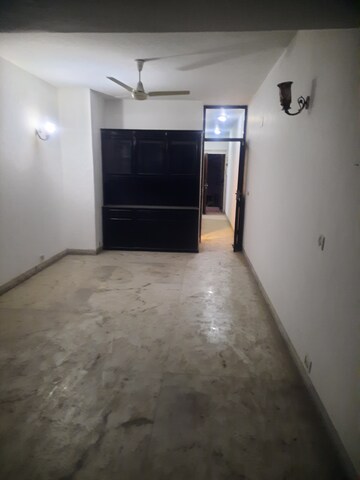 Furnished Amenities in 3 BHK Builder Floor at Alaknanda – for Rent