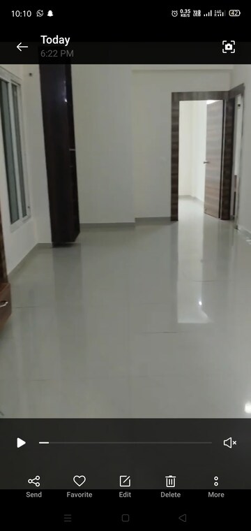 Room in 3 BHK Apartment at Windsor Paradise 2, Raj Nagar Extension – for Rent