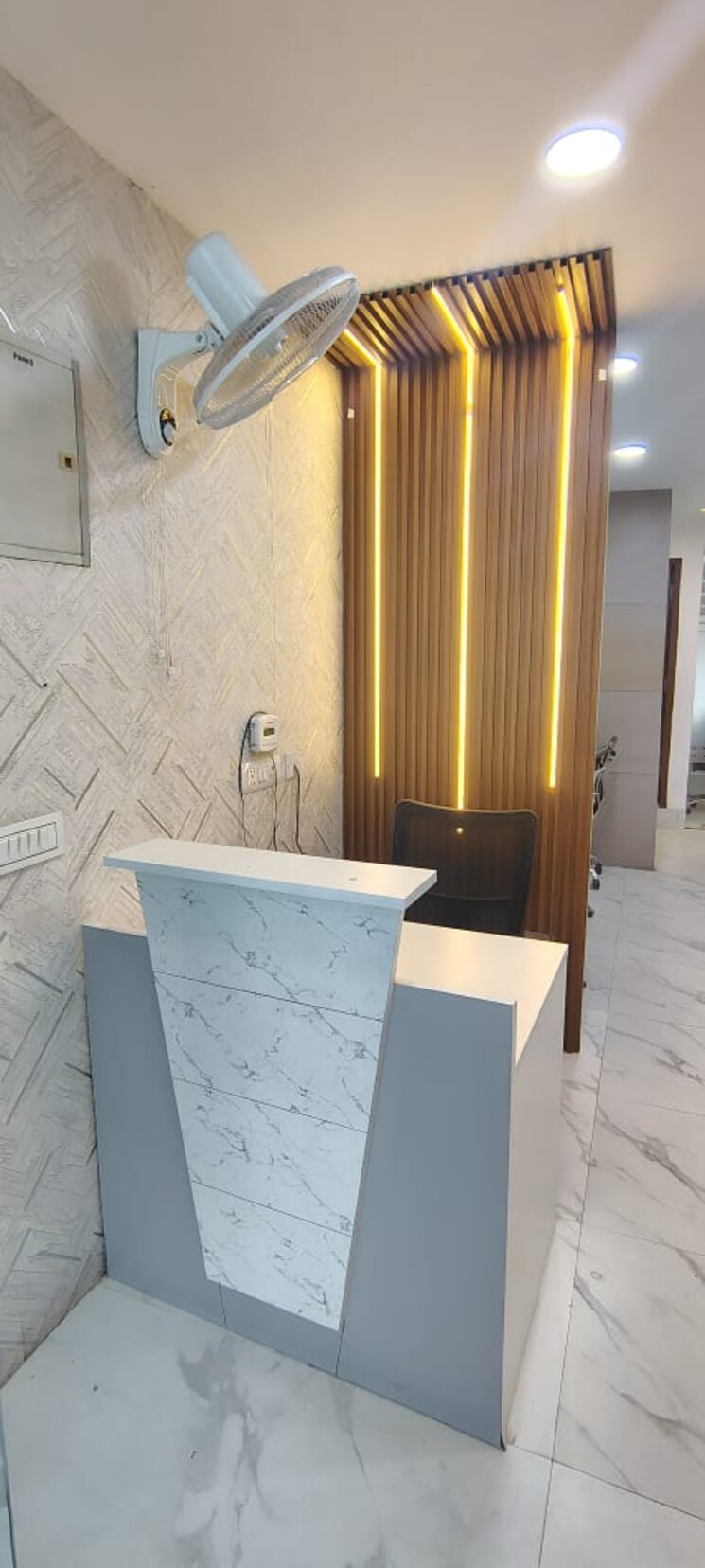 Team Area, netaji subhash place Commercial Office Space 999 Sq.Ft. In Netaji Subhash Place Delhi 8855043