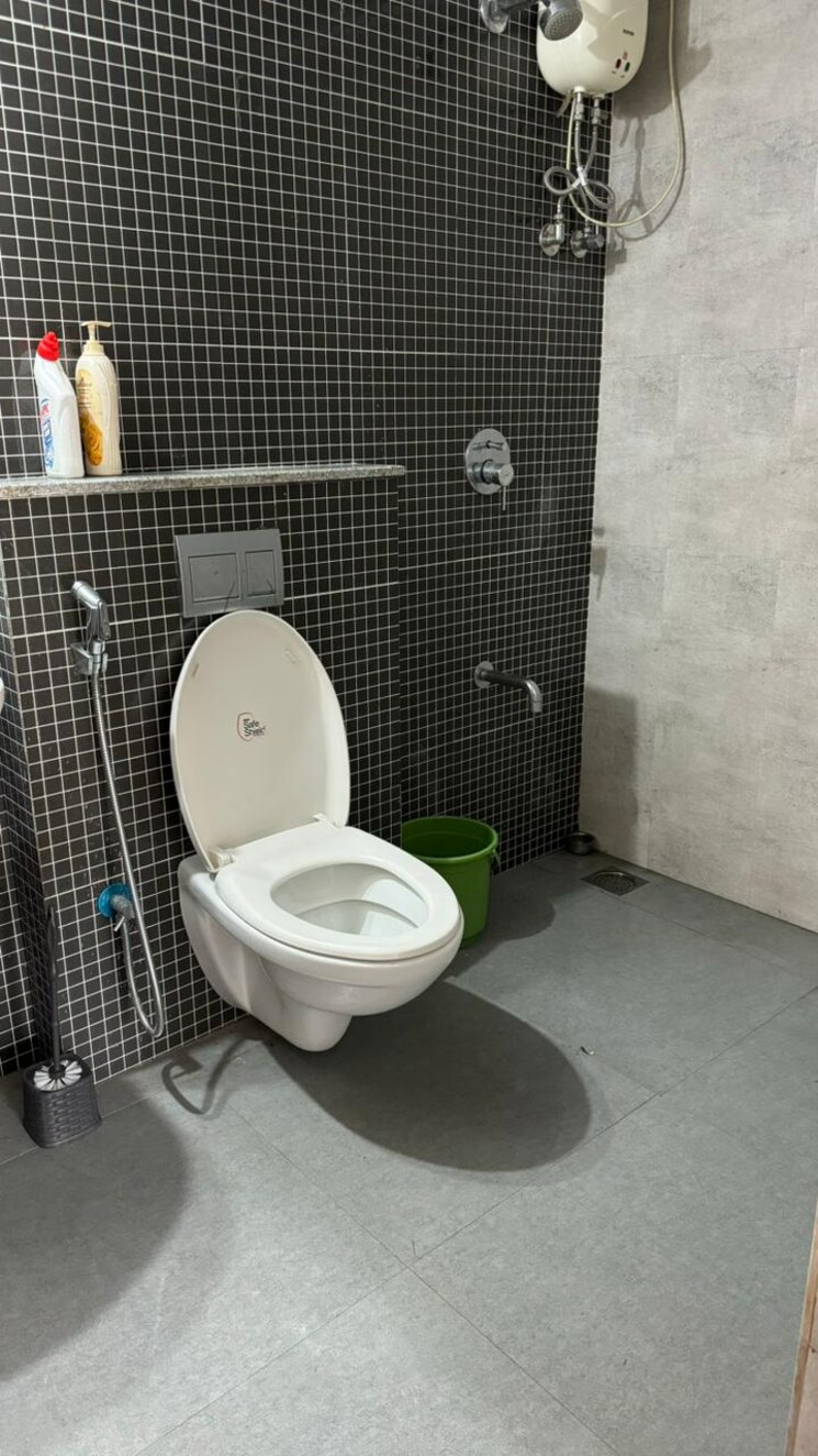 Bathroom, lodha-palava-downtown 2.5 Bedroom 1000 Sq.Ft. Apartment In Dombivli East Thane 8855063