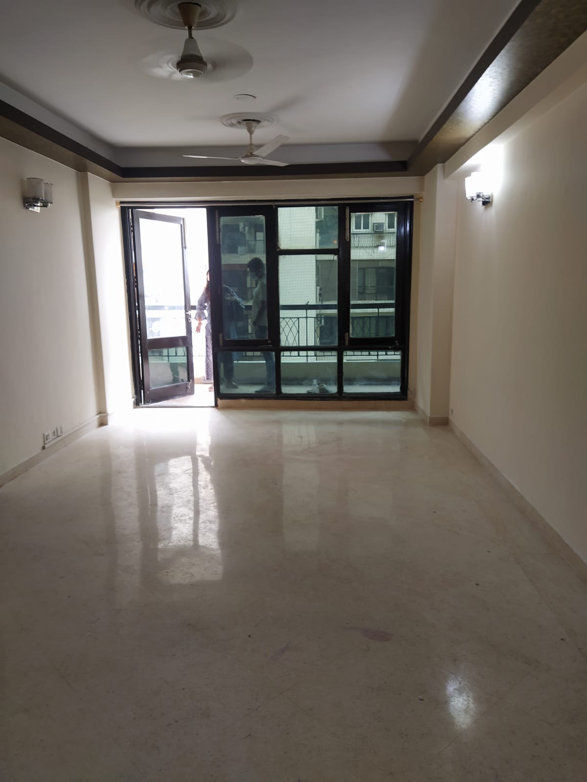 4 BHK + Servant Room Apartment For Rent in Eros Kenwood Tower