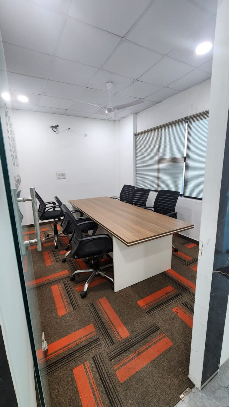 Team Area, ats-bouquet Commercial Office Space 1632 Sq.Ft. In Sector 132 Noida 8855086