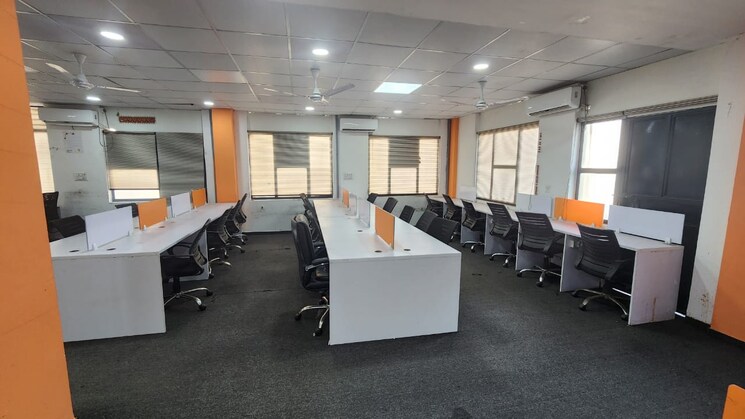 Team Area, ats-bouquet Commercial Office Space 1632 Sq.Ft. In Sector 132 Noida 8855086