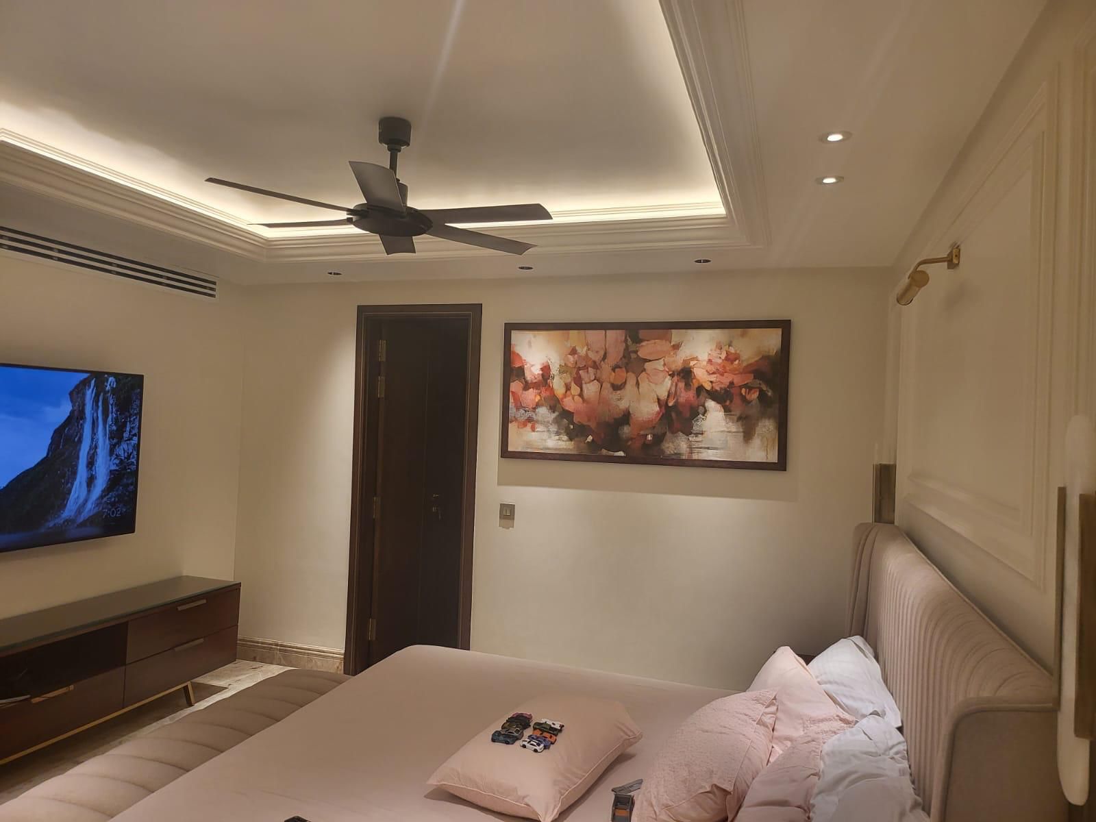 5 BHK + Extra Room Independent House For Rent in South City 1