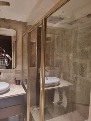 Furnished Amenities in 5 BHK Independent House at South City 1 – for Rent