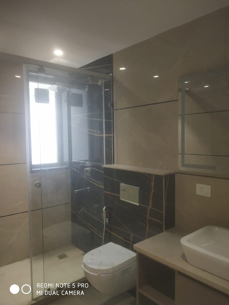 Kitchen, suncity 3 Bedroom 240 Sq.Yd. Builder Floor In Suncity Gurgaon 8855078