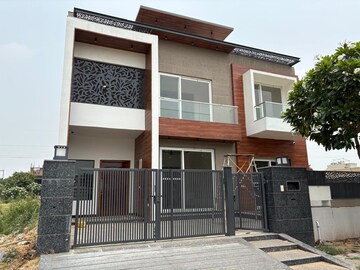 5 BHK Independent House For Sale in DLF Hyde Park, South Mullanpur