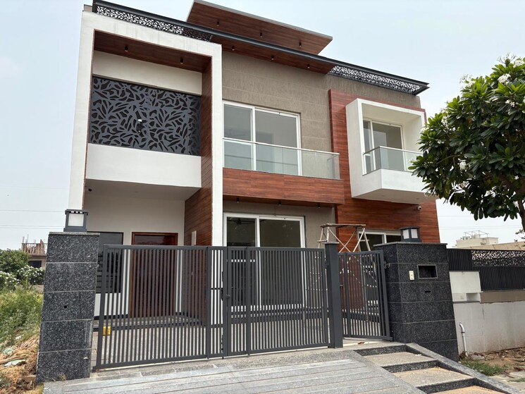 Exterior View, dlf-hyde-park 5 Bedroom 350 Sq.Yd. Independent House In South Mullanpur Chandigarh 8841471