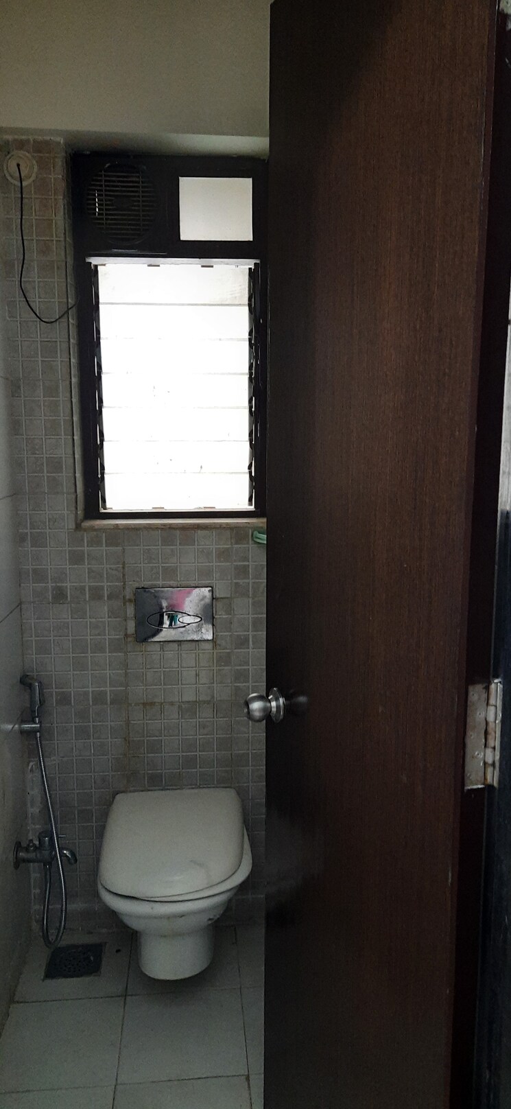 Bathroom, lodha-casa-essenza 1 Bedroom 435 Sq.Ft. Apartment In Dahisar East Mumbai 8855137