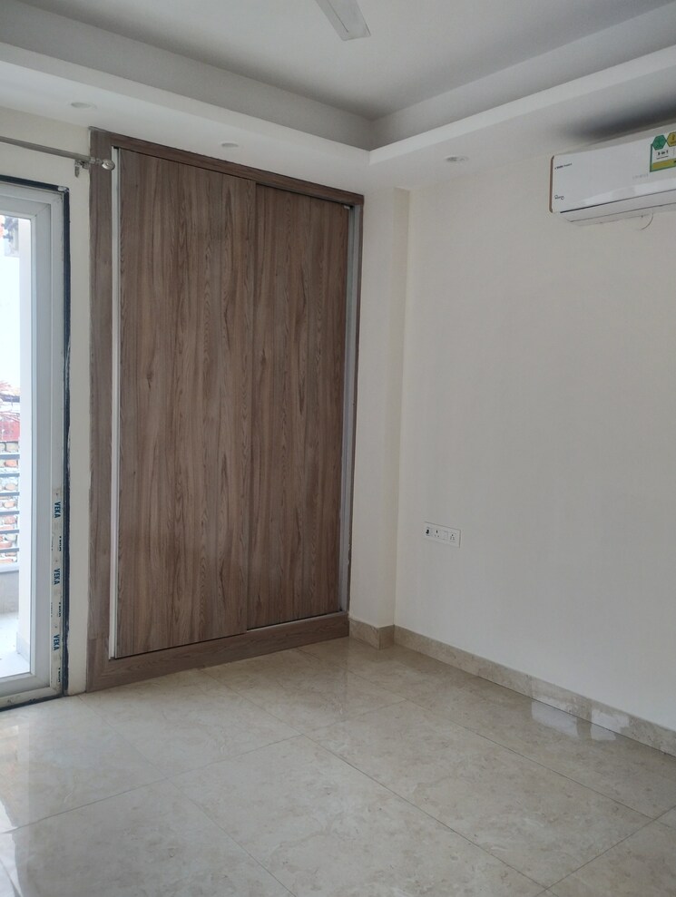 undefined, sushant-lok-3 3 Bedroom 300 Sq.Yd. Builder Floor In Sector 57 Gurgaon 8855202