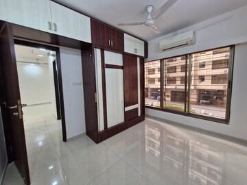 2 BHK Apartment For Rent in Omkar CHS Kurla East, Kurla East
