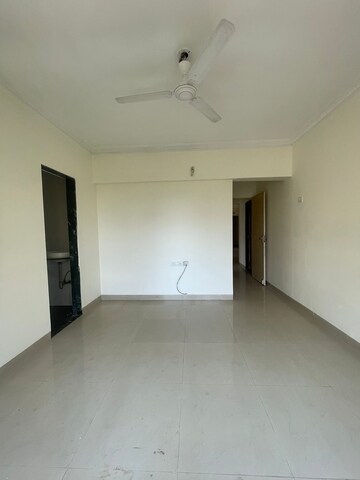 Room in 2 BHK Apartment at Nahar Amrit Shakti, Chandivali – for Rent