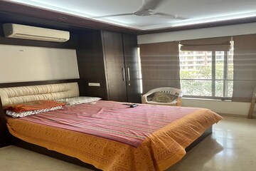 Bedroom in 2.5 BHK Apartment at Kalpataru Aura, Ghatkopar West – for Sale