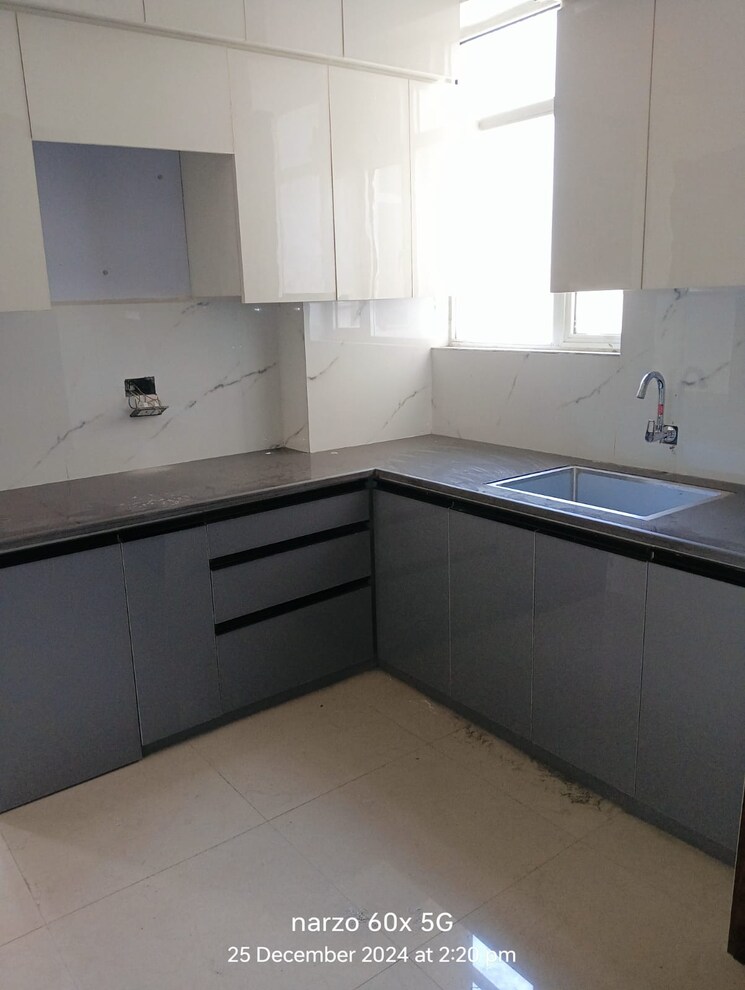 Kitchen, rof-aalayas 3 Bedroom 864 Sq.Ft. Apartment In Sector 102 Gurgaon 8855309