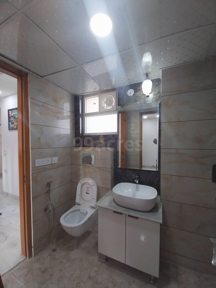 Bathroom, meenal-semeion 3 Bedroom 1640 Sq.Ft. Apartment In Sector 41 Faridabad 8855489