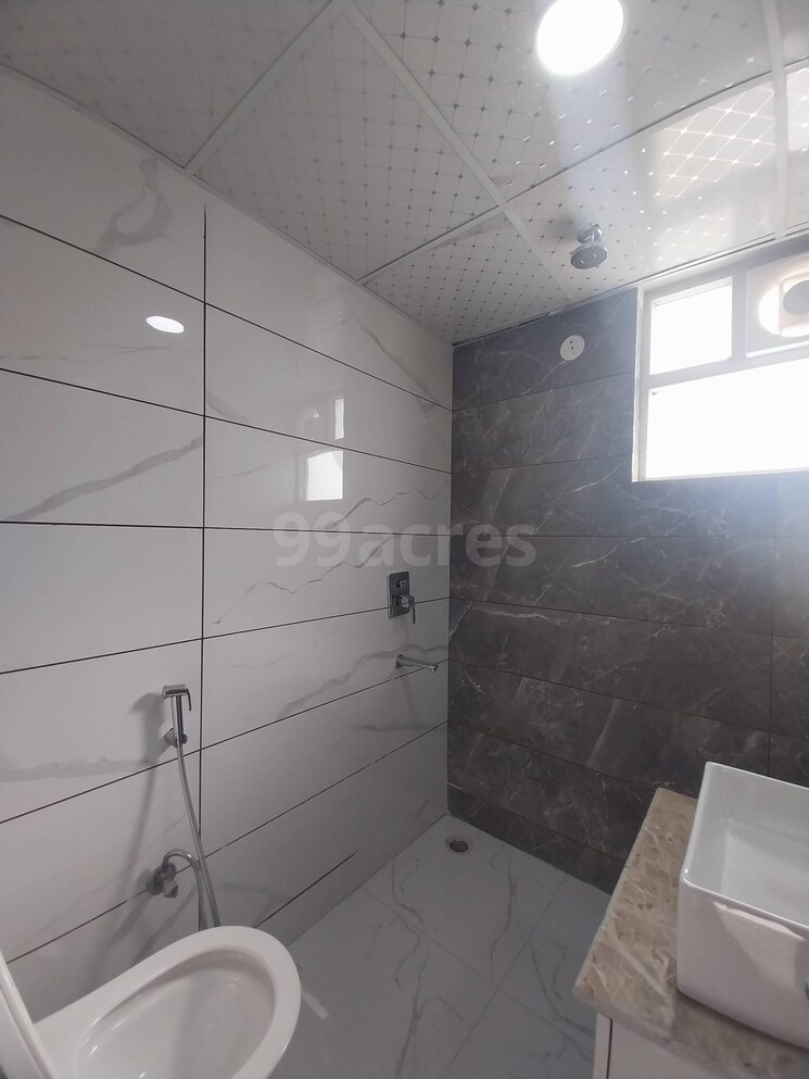 Bathroom, meenal-semeion 3 Bedroom 1640 Sq.Ft. Apartment In Sector 41 Faridabad 8855489