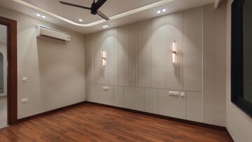 Bathroom in 4 BHK Builder Floor at Sector 14 – for Sale