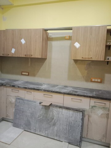 Kitchen in 3 BHK Builder Floor at Sector 40 – for Rent