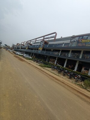 3 BHK Builder Floor – Exterior View View at Smart World Orchard, Sector 61 - for Sale