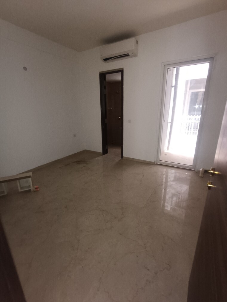 Room, smart-world-orchard 3 Bedroom 1695 Sq.Ft. Builder Floor In Sector 61 Gurgaon 8855827