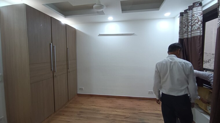 Room, sector 57 6+ Bedroom 263 Sq.Yd. Independent House In Sector 57 Gurgaon 8855774