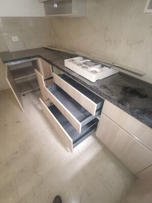 Kitchen in 3 BHK Builder Floor at Smart World Orchard, Sector 61 – for Sale