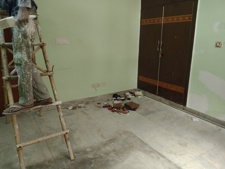 Room, sector 21c 3 Bedroom 1650 Sq.Ft. Apartment In Sector 21c Faridabad 8855771