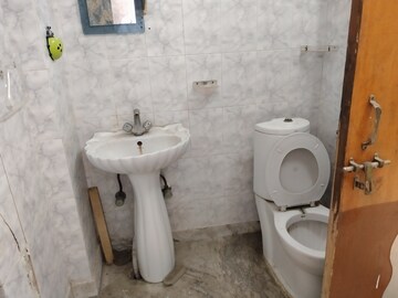 Bathroom in 3 BHK Apartment at Sector 21c – for Rent