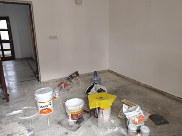 Room in 3 BHK Apartment at Sector 21c – for Rent