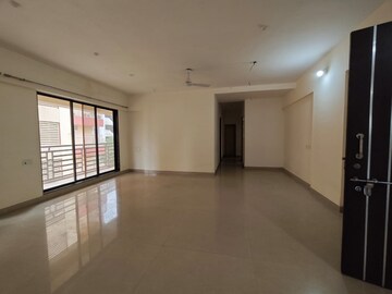 Room in 4 BHK Apartment at Chaitra Heritage, Chembur – for Sale