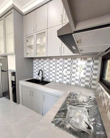 Kitchen in 3 BHK Builder Floor at Sector 30 – for Rent