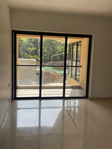 Room in 3 BHK Apartment at Kalpataru Woods Ville, Powai – for Sale
