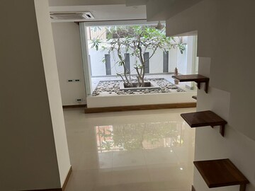 Furnished Amenities in 4 BHK Builder Floor at South City 1 – for Rent