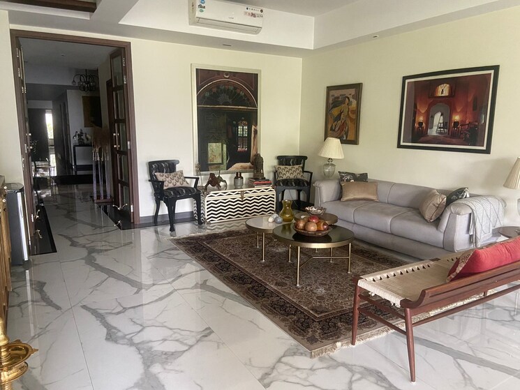 Living Room, vasant vihar 4 Bedroom 500 Sq.Yd. Builder Floor In Vasant Vihar Delhi 8855919