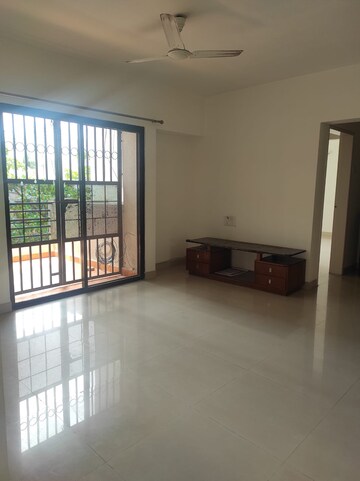Room in 3 BHK Apartment at Nirmiti Zion, Balewadi – for Rent