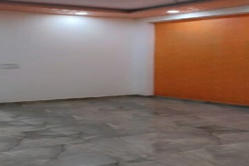 Room in 3 BHK Builder Floor at Shalimar Garden Extension ii – for Sale