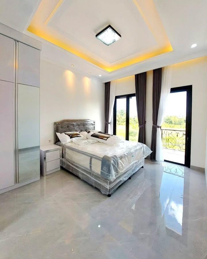 4 BHK + Pooja Room Builder Floor For Sale in Builder Floor