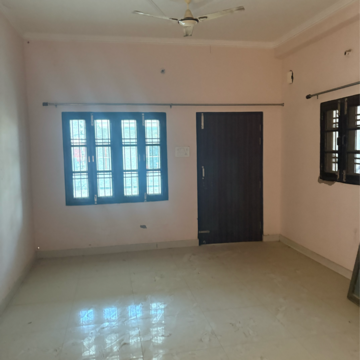 Room in 6+ BHK Independent House at UPAVP Vrindavan Yojana, Nagram Road – for Sale
