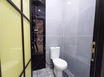 Furnished Amenities in 2 BHK Builder Floor at Sector 33 – for Rent